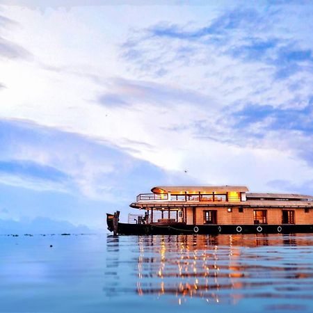 Indraprasthamlakecruise Alappuzha 외부 사진