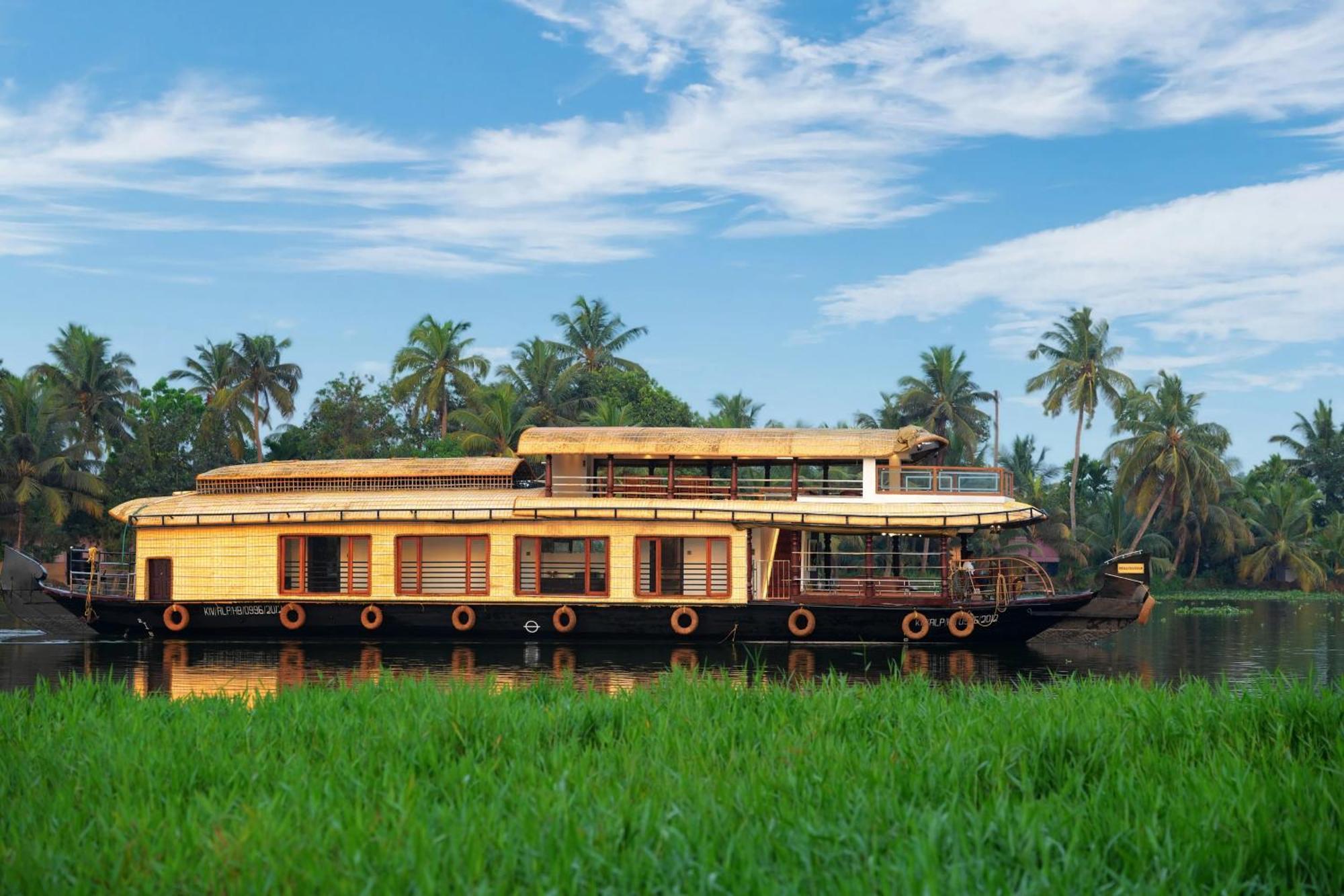 Indraprasthamlakecruise Alappuzha 외부 사진