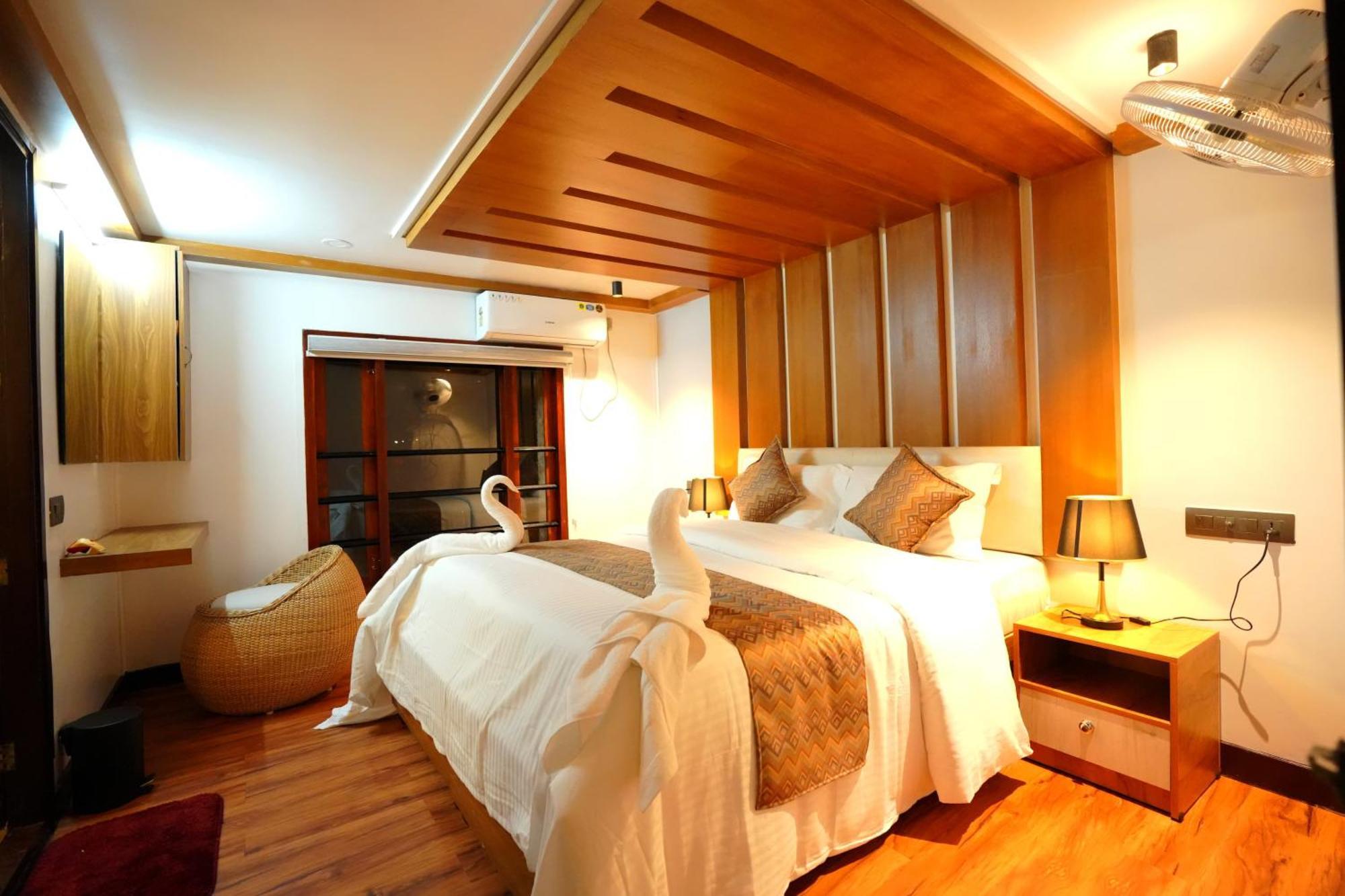 Indraprasthamlakecruise Alappuzha 외부 사진